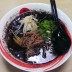 香ばしいスープが食欲そそる牛骨ラーメン【極屋】